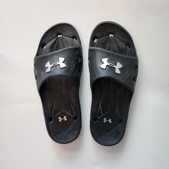 Under Armour Locker II Unisex Comfort Slides Mens Size 8 Womens Size 9 Black - Picture 1 of 7